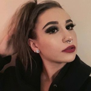 Meet your Posher, Rebekah